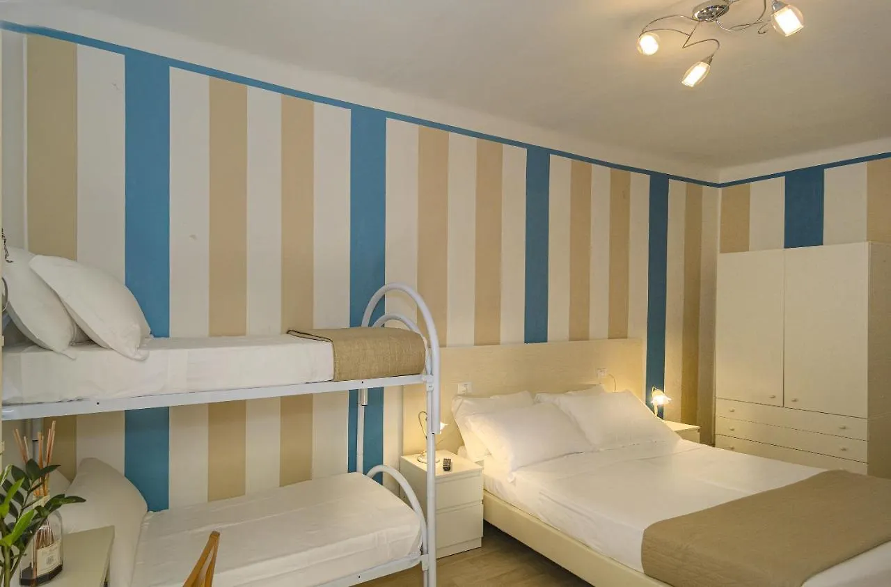 Hotel Lungomare Лидо-ди-Камайоре
