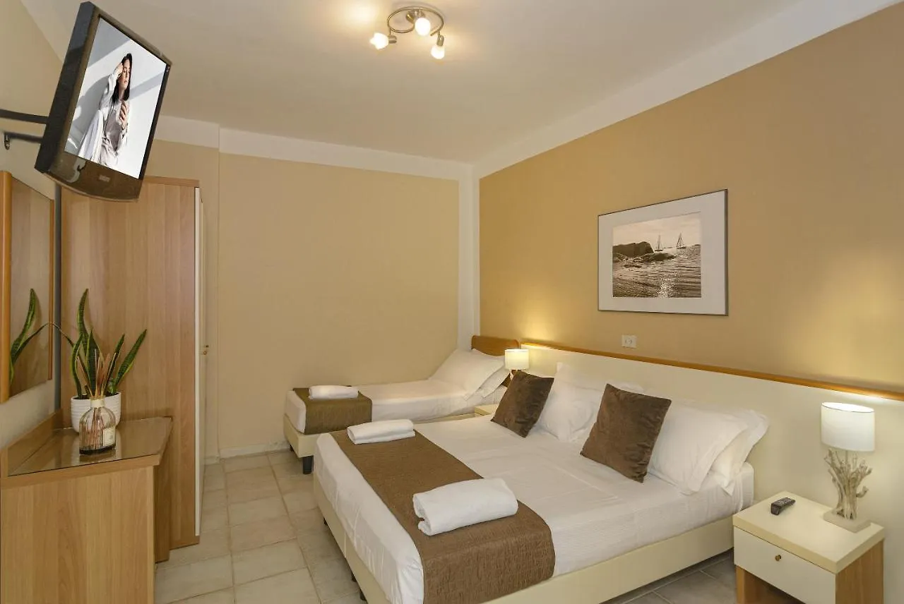 Hotel Lungomare Lido di Camaiore 3*,  Italy