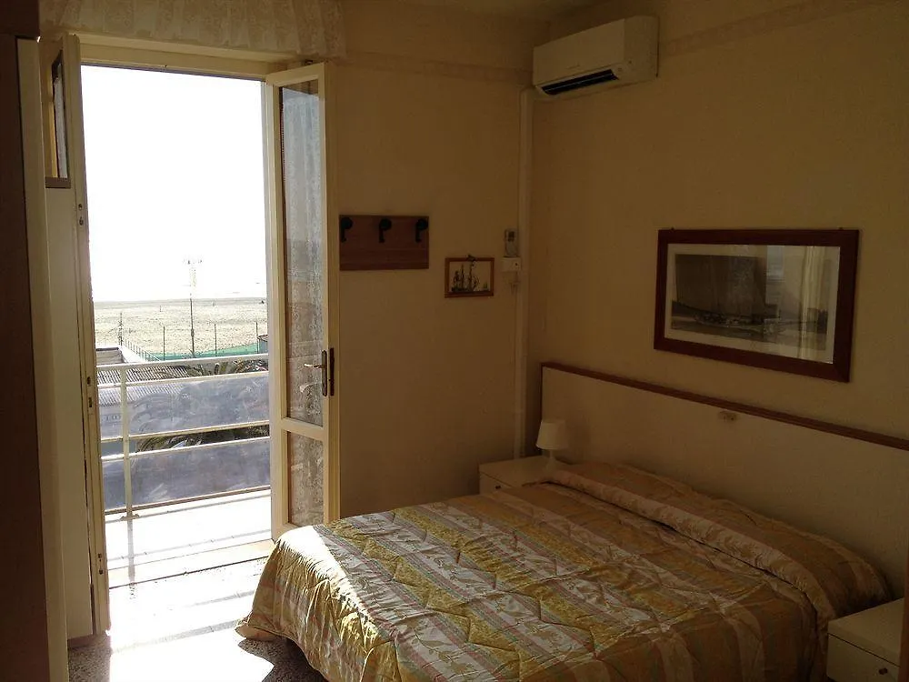 Hotel Lungomare Lido di Camaiore