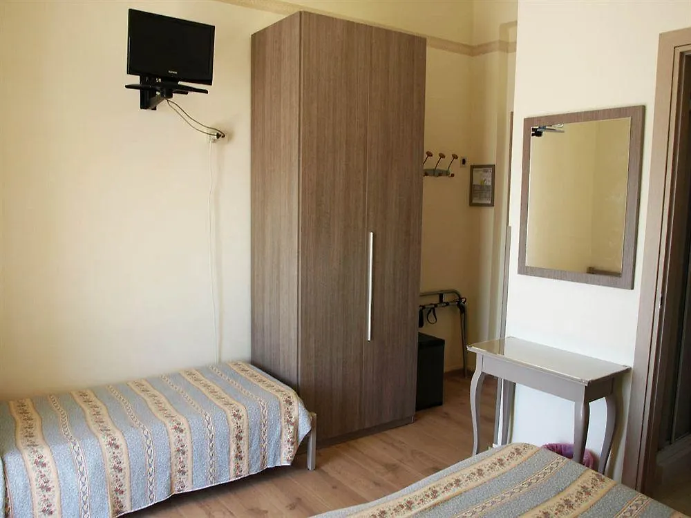 Hotel Lungomare Lido di Camaiore