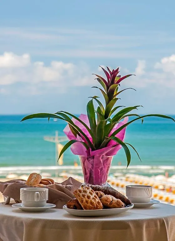 Hotel Lungomare Lido di Camaiore